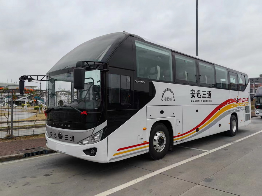 安迅三通豪华50座旅游大巴出租